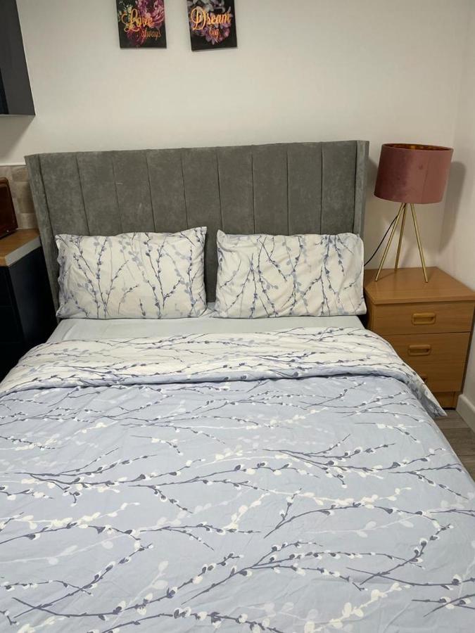 Brand New Studio Apartment With Beautiful Kitchen-Close To Liverpool City Centre ภายนอก รูปภาพ