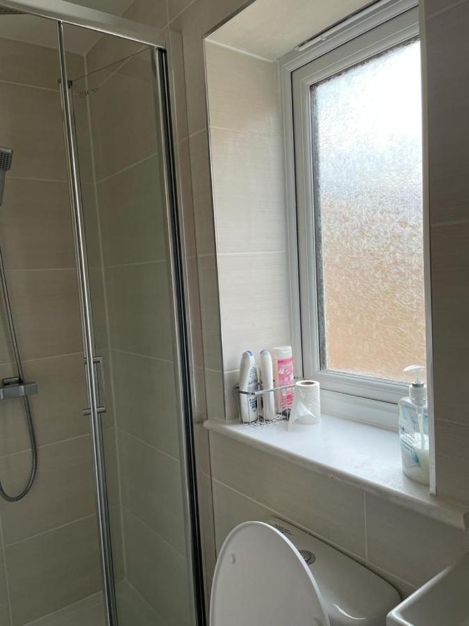 Brand New Studio Apartment With Beautiful Kitchen-Close To Liverpool City Centre ภายนอก รูปภาพ