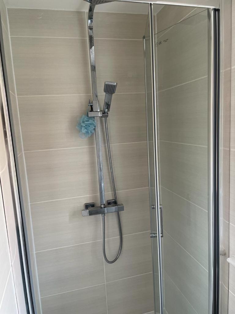 Brand New Studio Apartment With Beautiful Kitchen-Close To Liverpool City Centre ภายนอก รูปภาพ